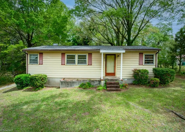 $135,000 | 3316 Pine Valley Road, High Point, NC 27265