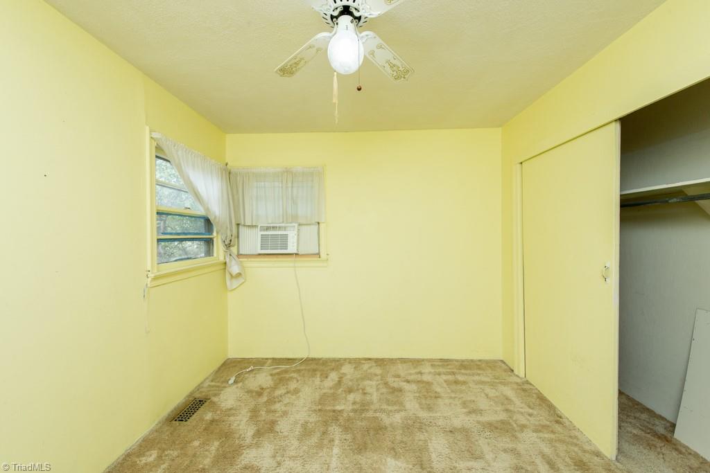 3316 Pine Valley Road High Point, NC 27265 - Photo 28 of 50