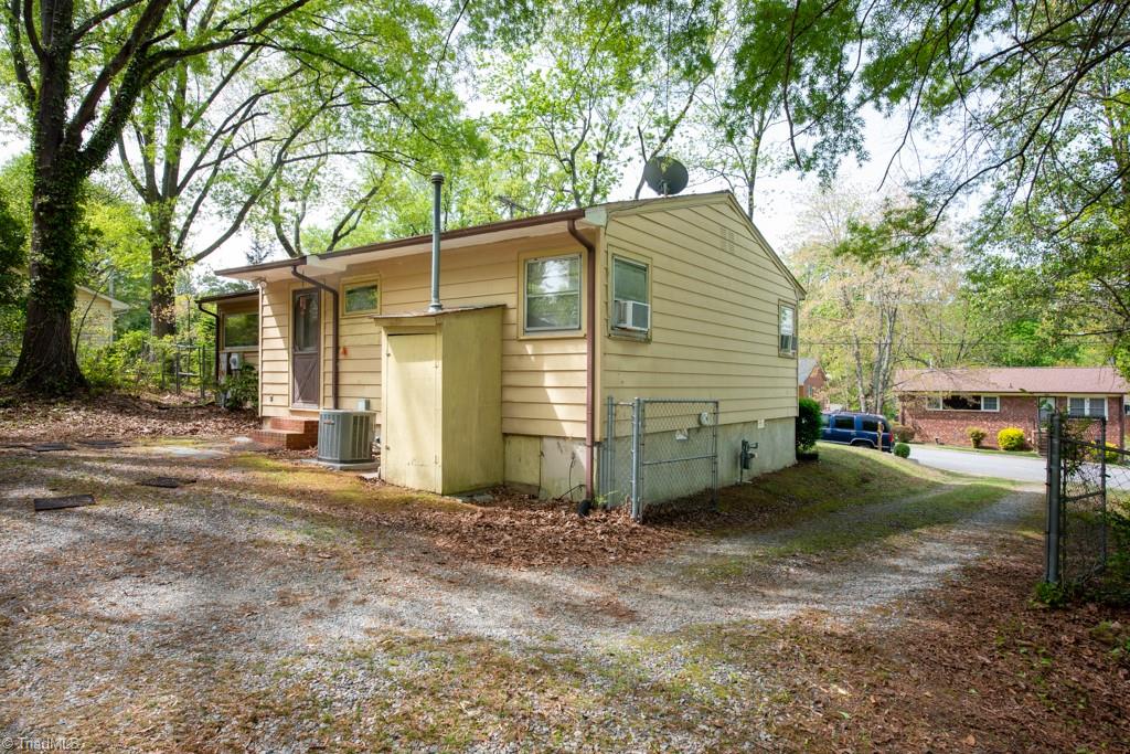 3316 Pine Valley Road High Point, NC 27265 - Photo 45 of 50