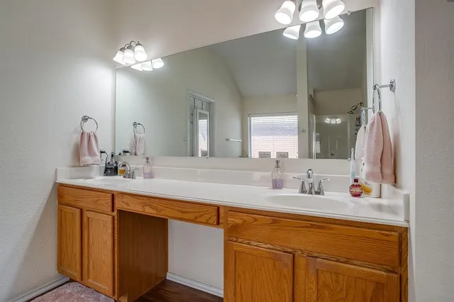 $350,000 | 509 Azalea Drive, Glenn Heights, TX 75154