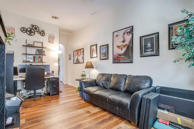 $350,000 | 509 Azalea Drive, Glenn Heights, TX 75154