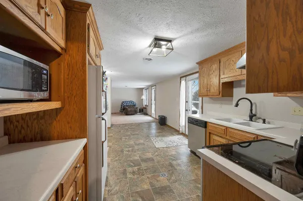 $389,900 | 2780 South Ridge Road, Green Bay, WI 54304