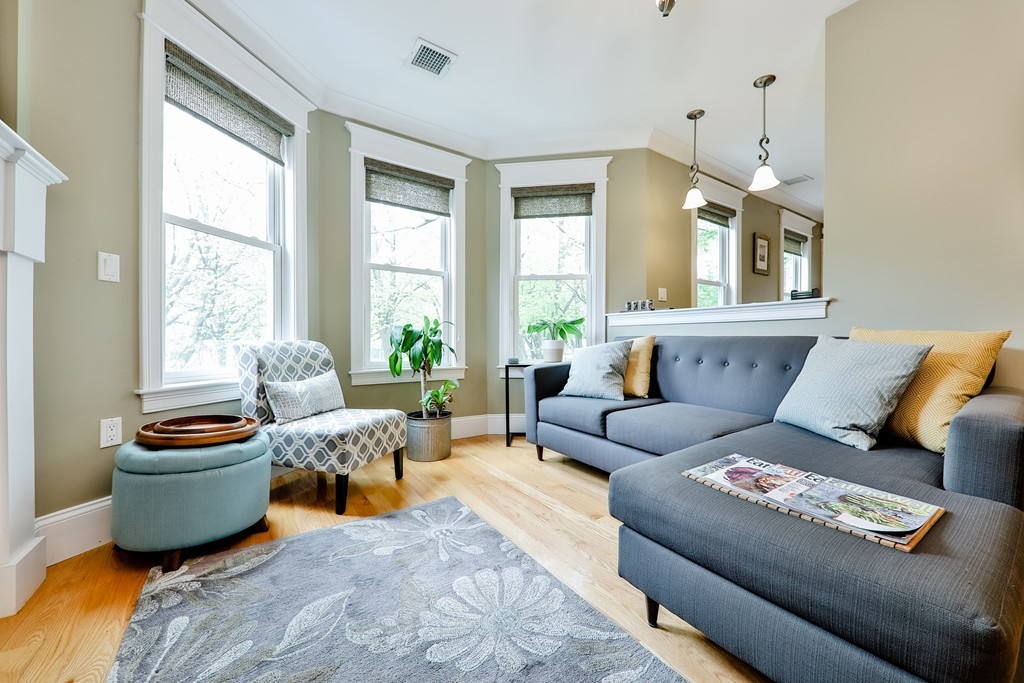 27 Elm Street, Unit 2 Boston, MA 02122 - Photo 1 of 21