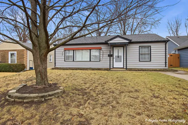 $280,000 | 127 South Hawthorne Boulevard, Mundelein, IL 60060