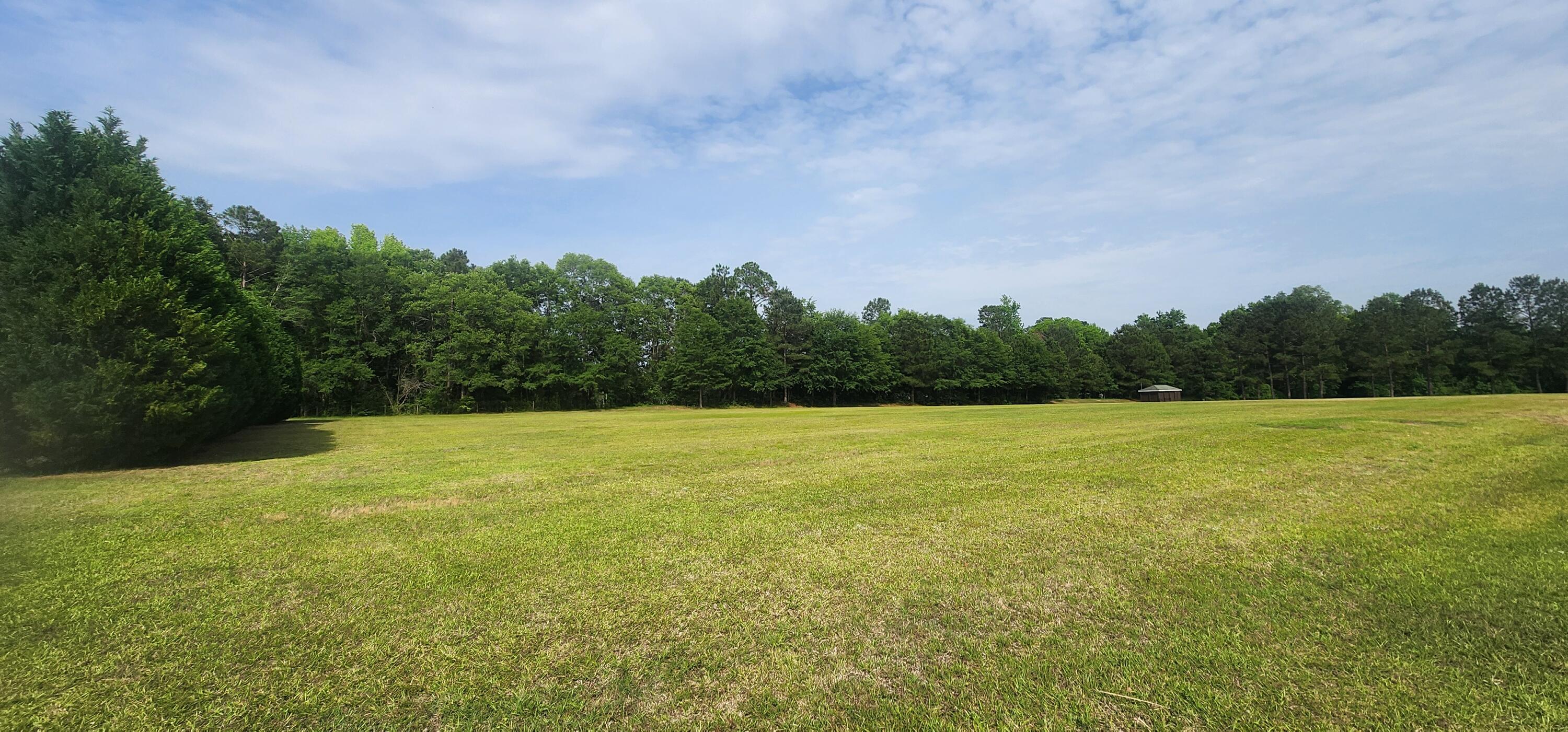 1315 Bojo Circle Manning, SC 29102 - Photo 4 of 13 20250516_163013