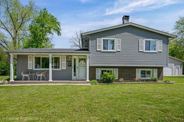 $399,000 | 36449 Streamwood Drive, Gurnee, IL 60031