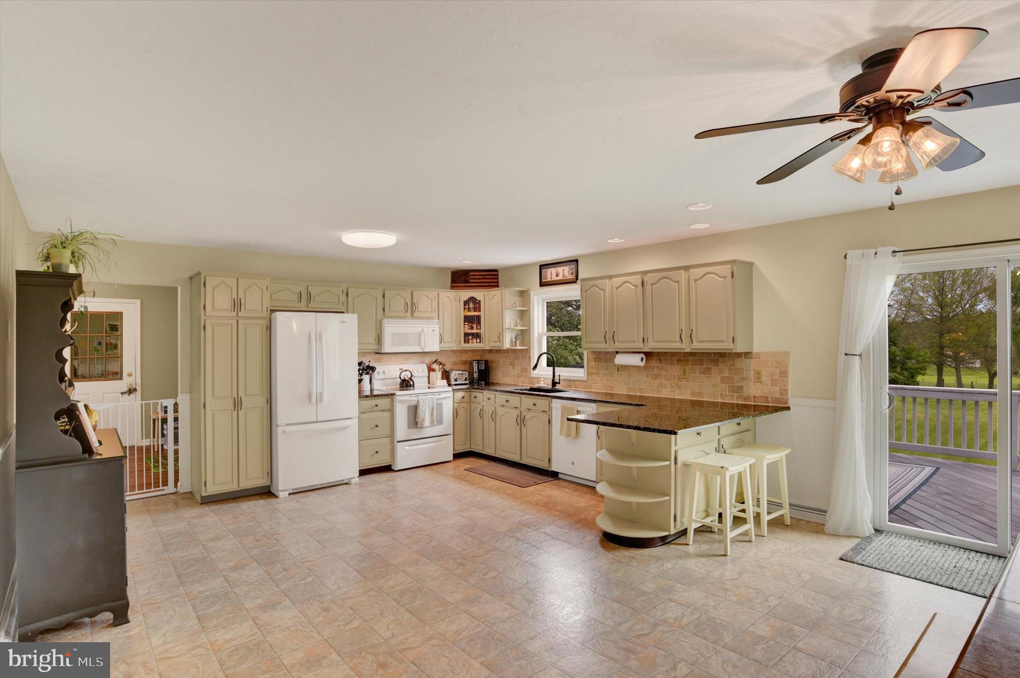 364 Beagle Road Lebanon, PA 17046 - Photo 8 of 38