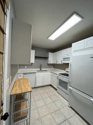 $1,600 | 2411 Robbie Court, Nashville, TN 37214