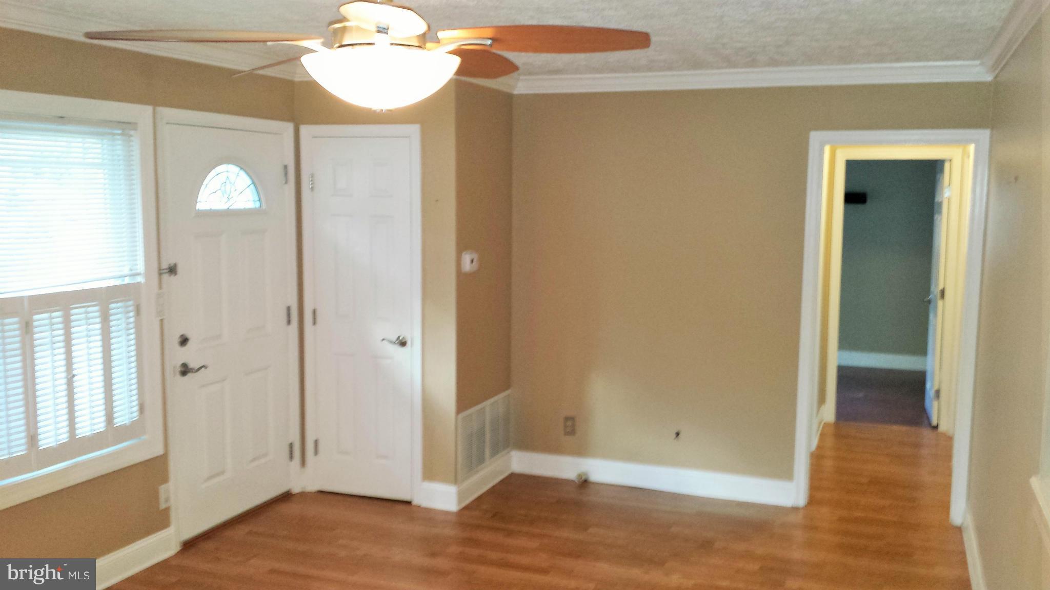 105 Oakmere Road Owings Mills, MD 21117 - Photo 9 of 29 Living Room