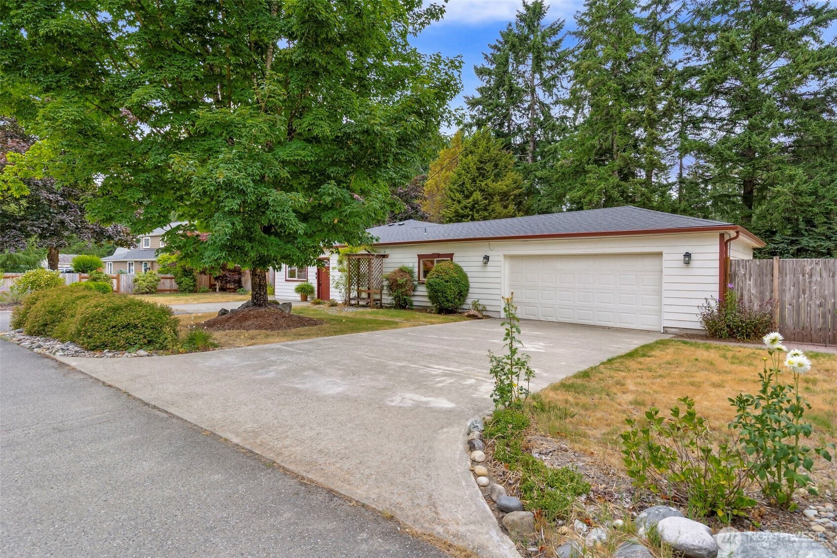 15420 Sidney Road Southwest Port Orchard, WA 98367 - Photo 4 of 40