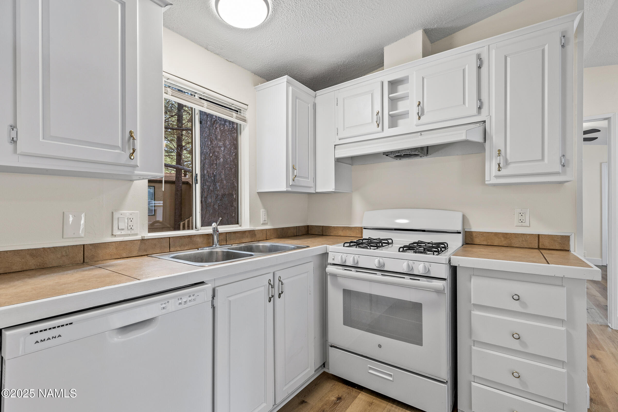 8510 Lake Mary Road, Unit 8 Flagstaff, AZ 86005 - Photo 24 of 39 8510 Lake Mary Rd # 8-24