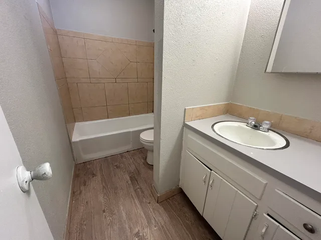 $1,125 | 1613 69th Street, Lubbock, TX 79412