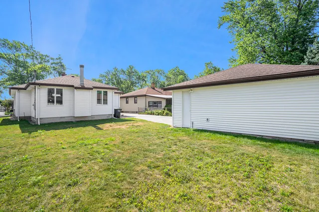 $255,000 | 18518 Glen Oak Avenue, Lansing, IL 60438