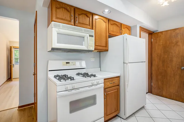 $255,000 | 18518 Glen Oak Avenue, Lansing, IL 60438