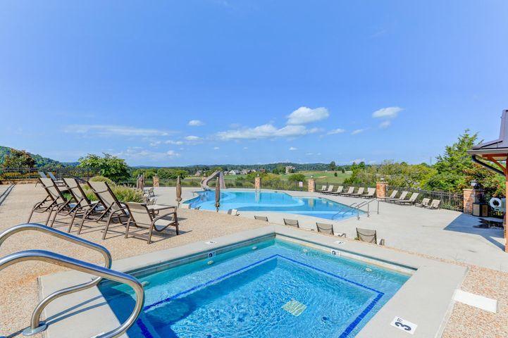 2399 Persimmon Ridge Loudon, TN 37774 - Photo 10 of 13 20190815151825680697000000-o