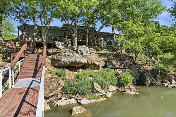 $549,000 | 1069 Kennon Point, Palo Pinto, TX 76484