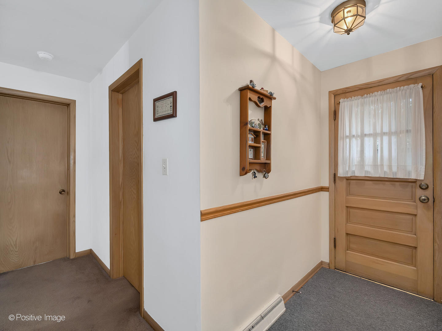 516 Eldon Place Downers Grove, IL 60516 - Photo 15 of 18 a view of a hallway with closet