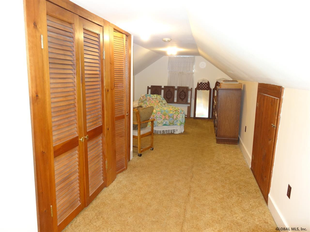2037 Cardiff Road Rotterdam, NY 12303 - Photo 13 of 19 Photo 13