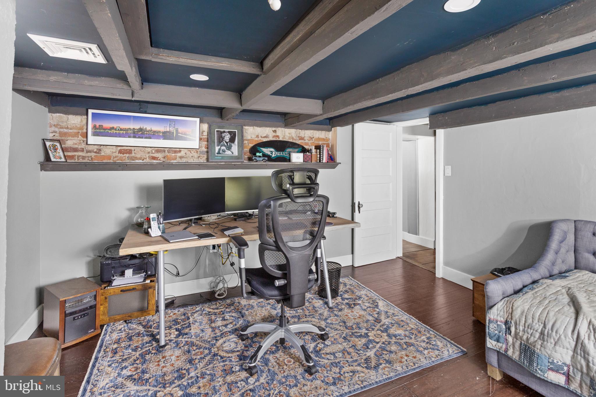 942 Province Line Road Allentown, NJ 08501 - Photo 35 of 50 a workspace with furniture and a rug
