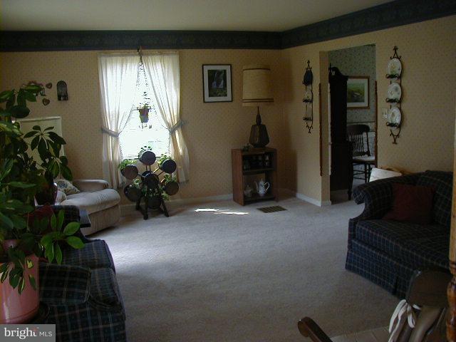 9 Buttonwood Drive Lititz, PA 17543 - Photo 11 of 13 Gallery Image 11