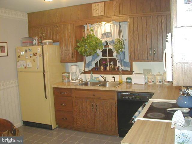 9 Buttonwood Drive Lititz, PA 17543 - Photo 3 of 13 Gallery Image 3