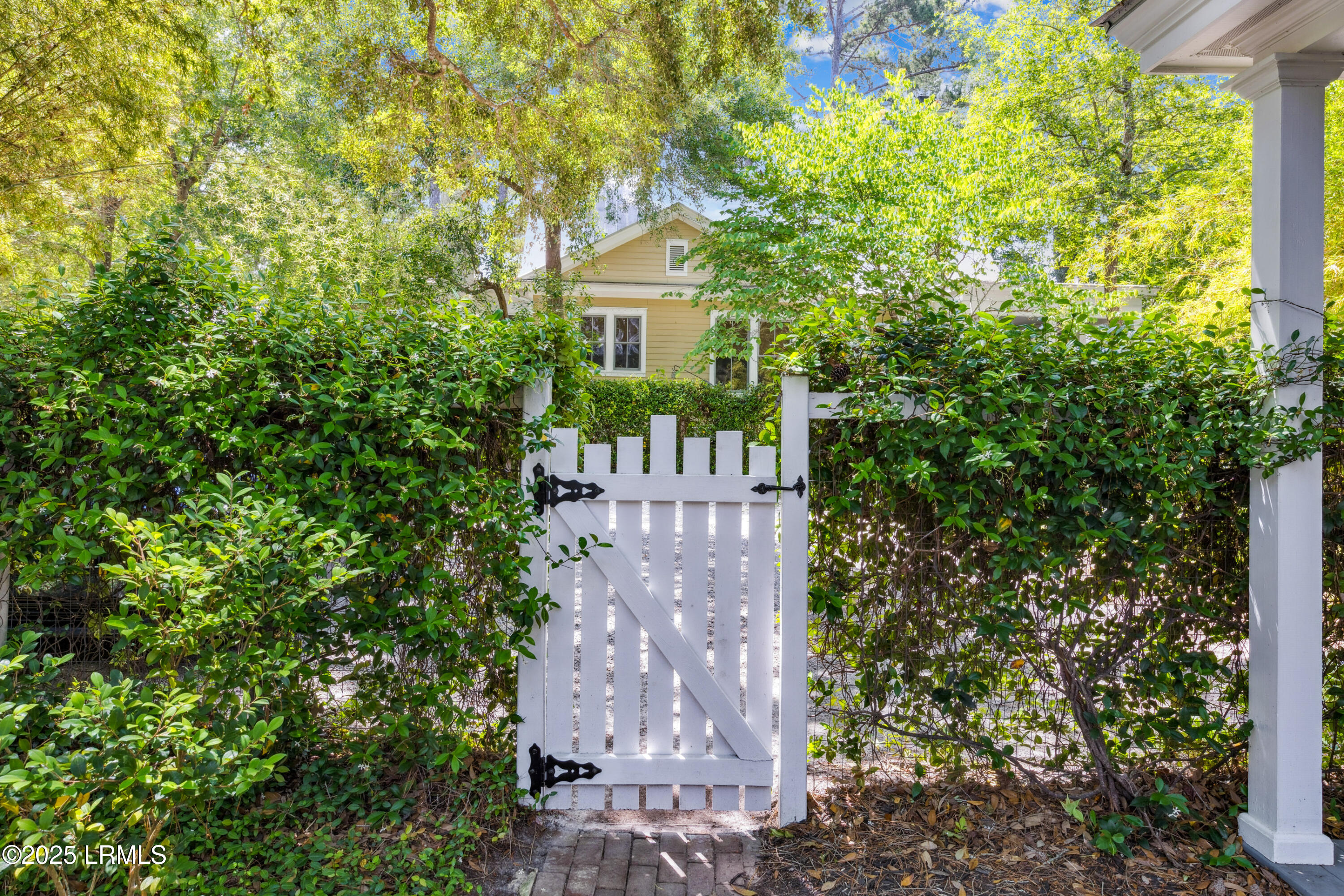 8 Fort Lyttleton Beaufort, SC 29906 - Photo 80 of 99 8FortLyttleton-IslandHouseMedia-0086