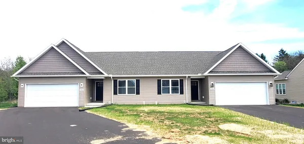 $2,250 | 13906 Patriot Way, Hagerstown, MD 21740