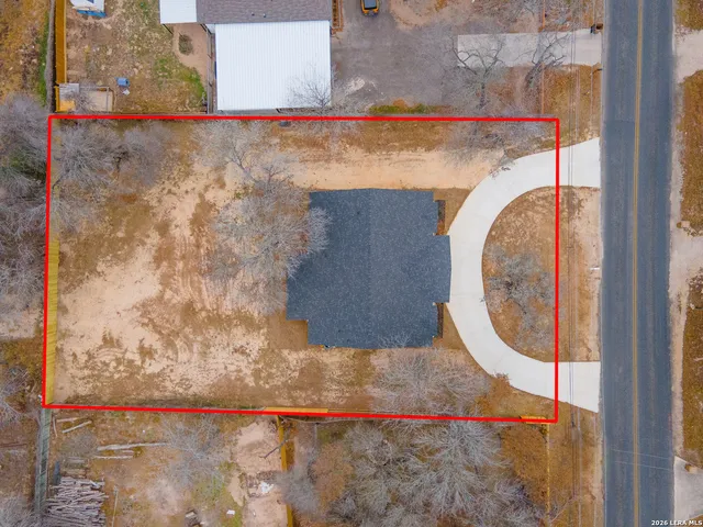 $375,000 | 3811 Waterwood Pass Drive, Elmendorf, TX 78112