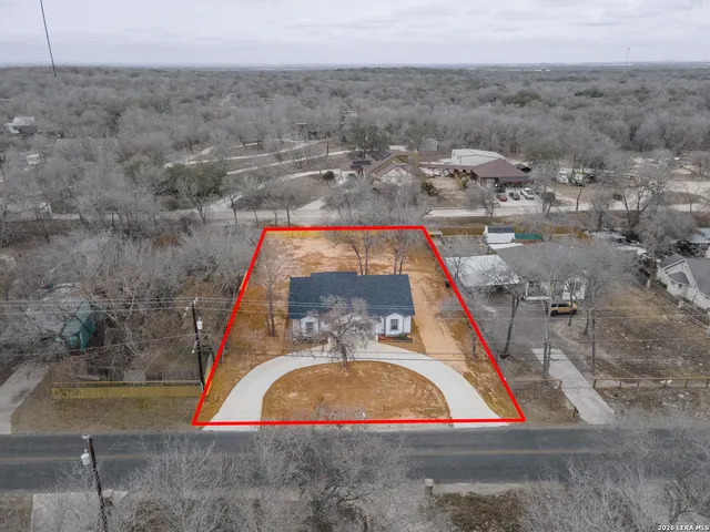 $375,000 | 3811 Waterwood Pass Drive, Elmendorf, TX 78112
