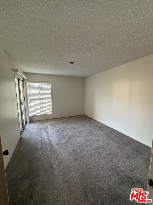 8316 Raintree Circle Culver City, CA 90230 - Photo 12 of 37