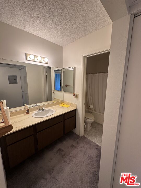 8316 Raintree Circle Culver City, CA 90230 - Photo 8 of 37