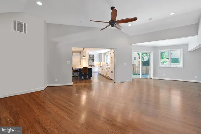 $7,300 | 5400 Williamsburg Boulevard, Arlington, VA 22207