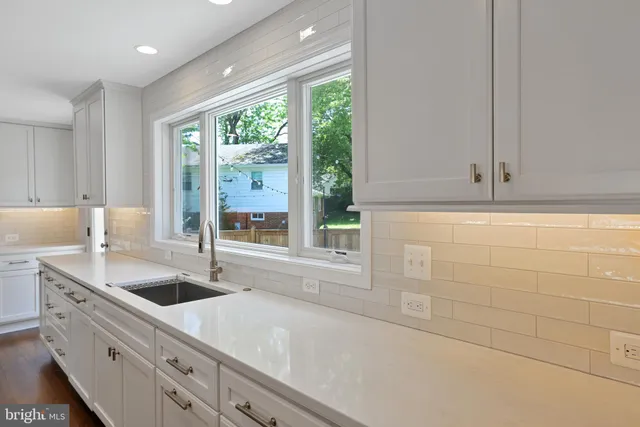 $7,300 | 5400 Williamsburg Boulevard, Arlington, VA 22207