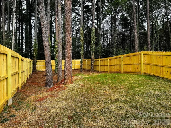 a view of an outdoor space