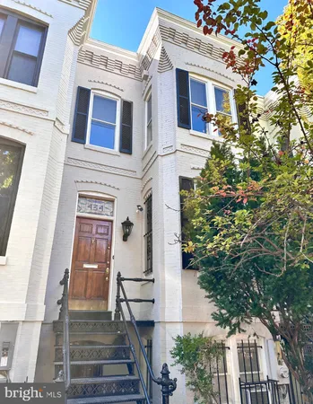$1,099,900 | 434 6th Street Northeast, Washington, DC 20002