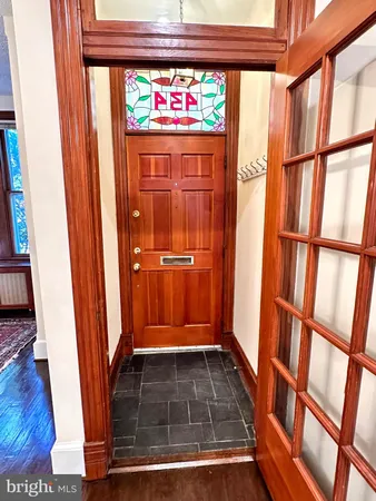 $1,099,900 | 434 6th Street Northeast, Washington, DC 20002