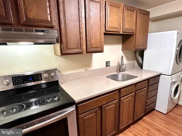 $1,099,900 | 434 6th Street Northeast, Washington, DC 20002
