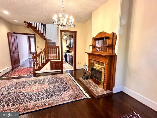 $1,099,900 | 434 6th Street Northeast, Washington, DC 20002