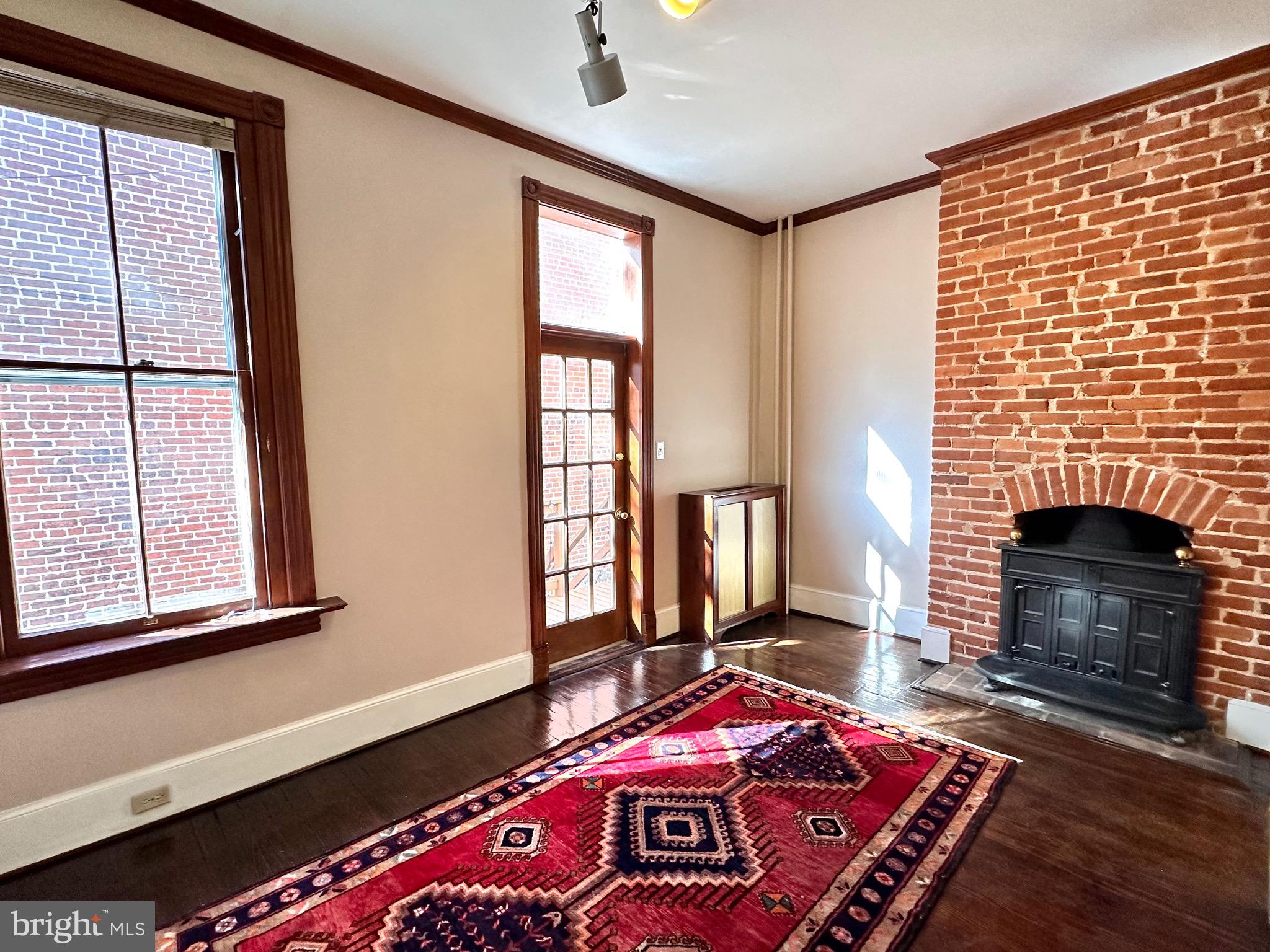 1 6th Street Northeast Washington, DC 20003 - Photo 10 of 27 Dining Room w/ Walkout to Deck