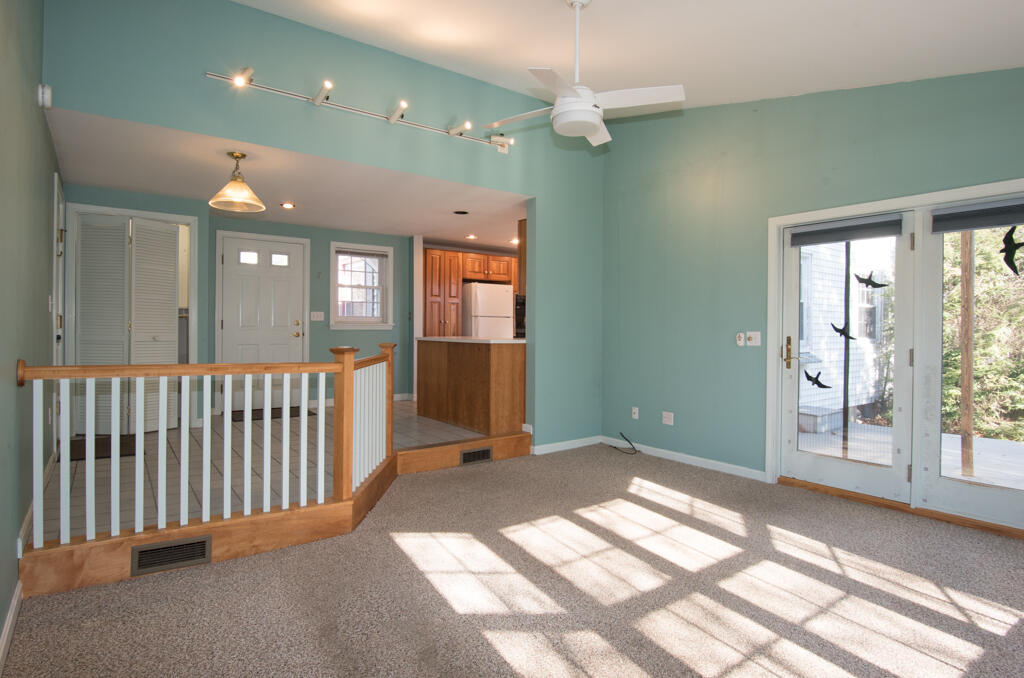 40 North Road Yarmouth, ME 04096 - Photo 9 of 37 21