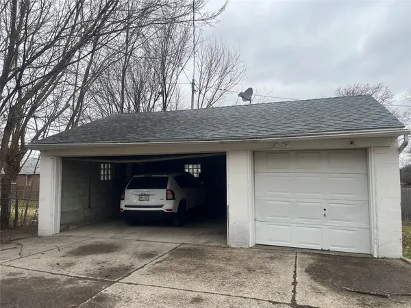 $305,000 | 970 Cleveland Drive, Buffalo, NY 14225