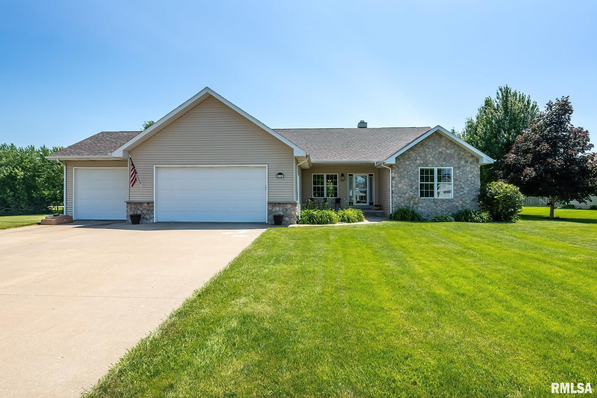 2438 Prairie Rose Ridge Muscatine, IA 52761 - Photo 1 of 6 Gallery Image 1