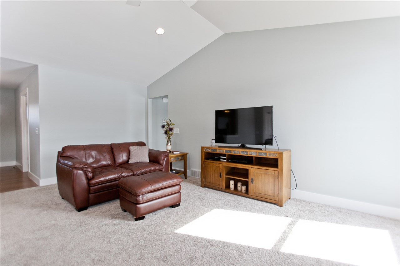 5045 Prairie Trail Marion, IA 52302 - Photo 8 of 34 Gallery Image 8
