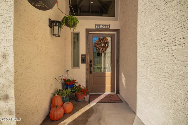 a view of a entryway