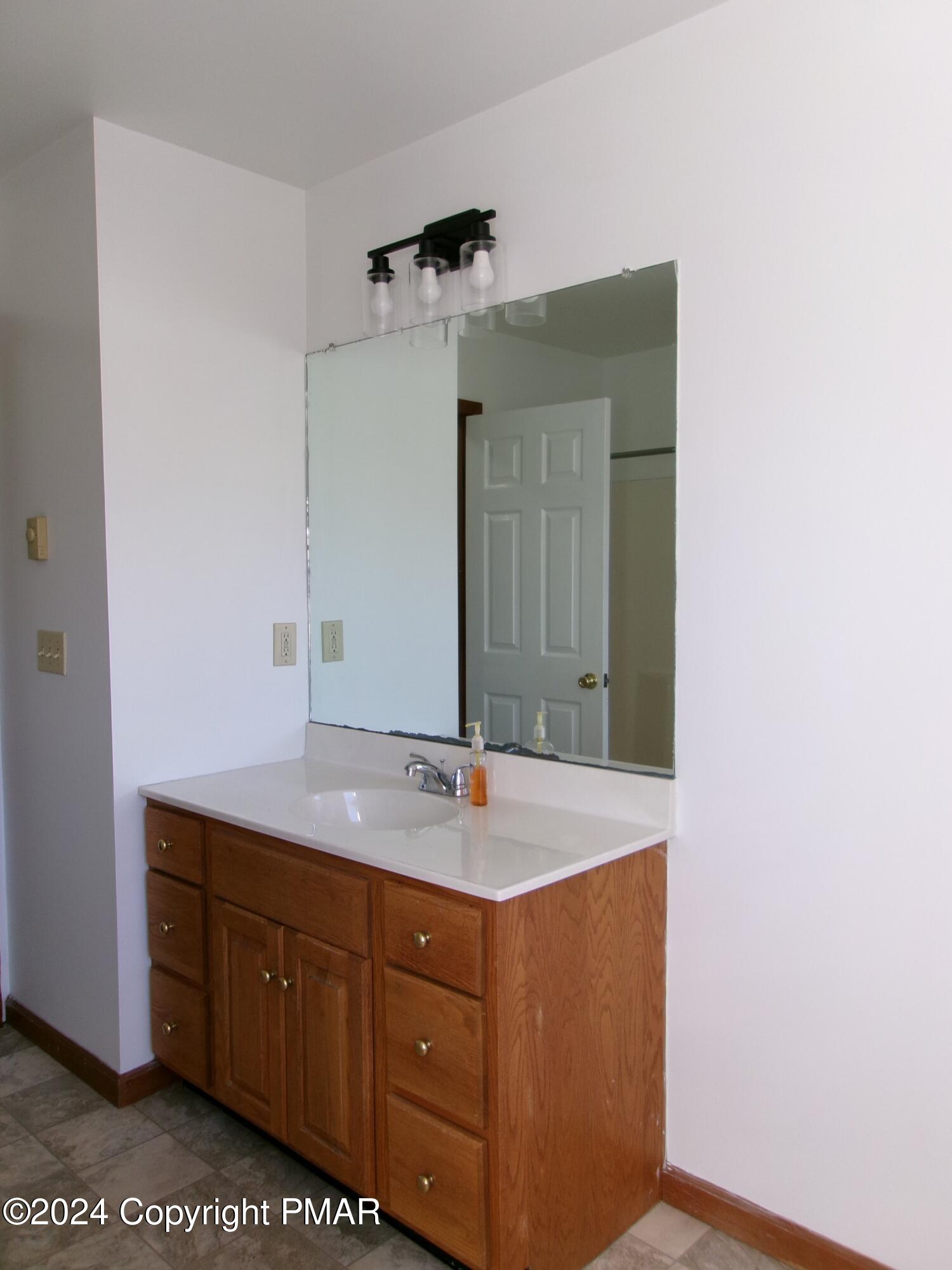 2206 Allegheny Drive Blakeslee, PA 18610 - Photo 30 of 54 100_0395