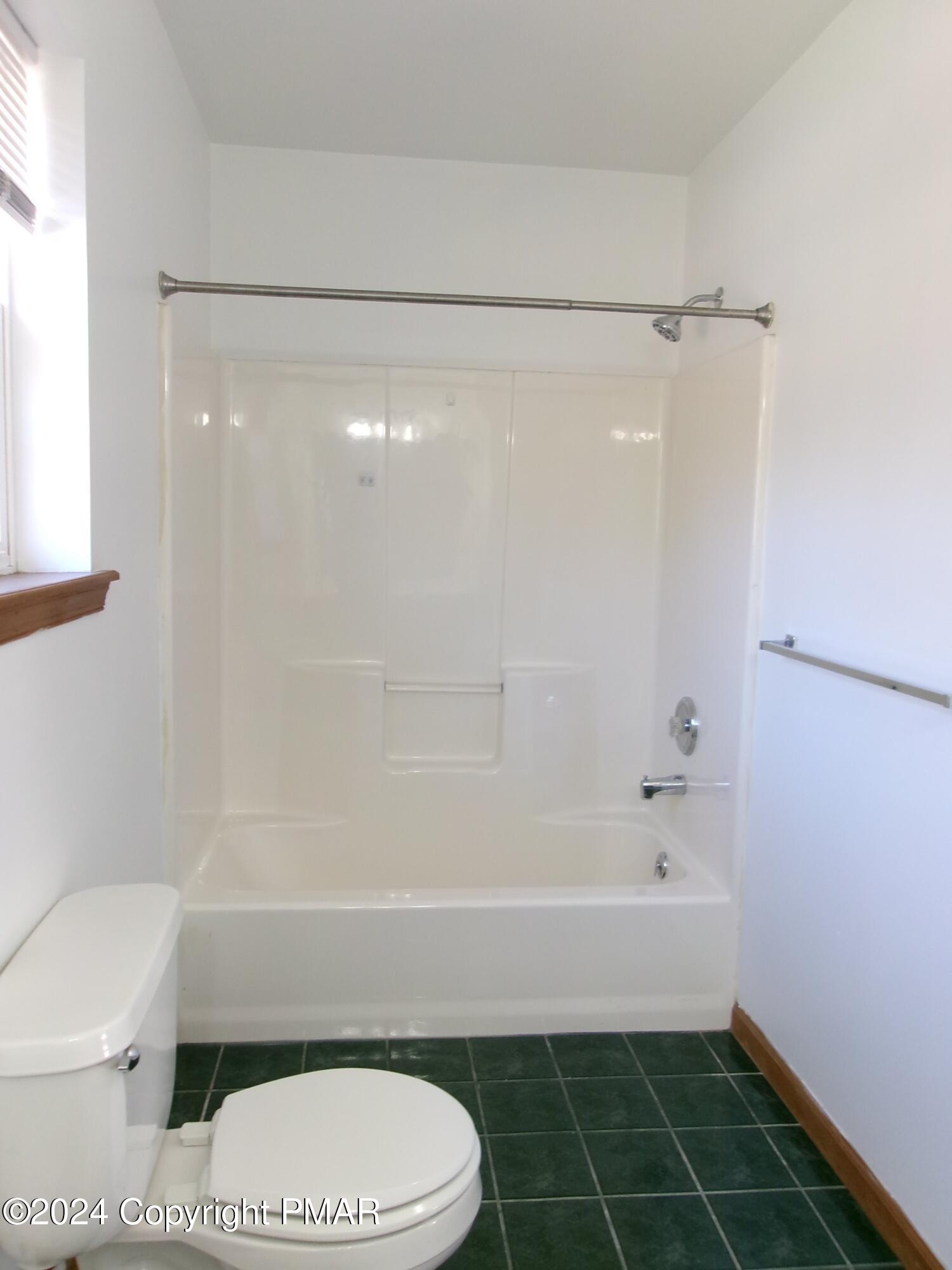 2206 Allegheny Drive Blakeslee, PA 18610 - Photo 43 of 54 100_0408