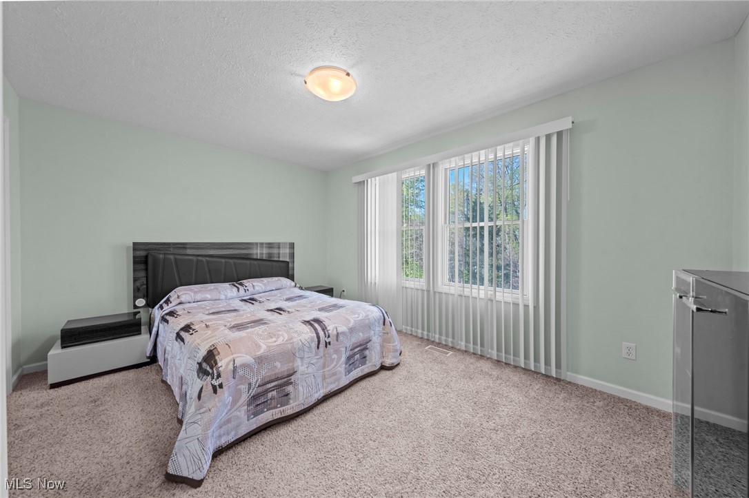 4819 Geraldine Avenue Cleveland, OH 44143 - Photo 14 of 33 Bedroom