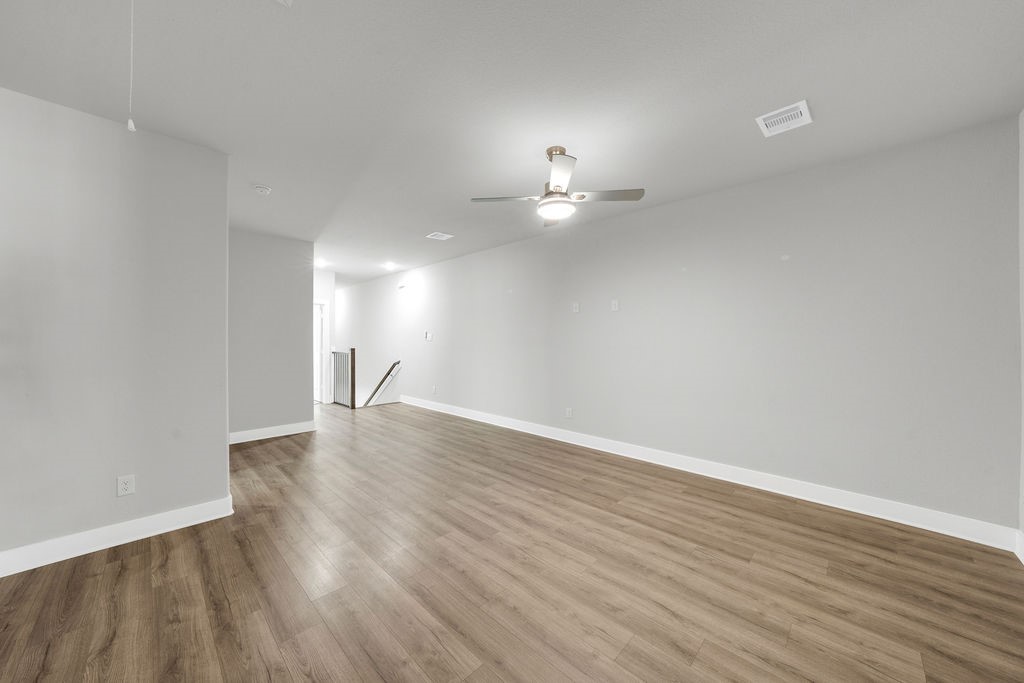 4614 Redbud Street Houston, TX 77051 - Photo 14 of 23 Upstairs game/ family room