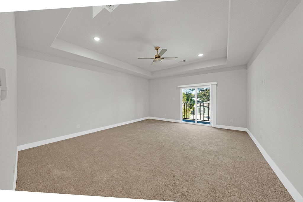 4614 Redbud Street Houston, TX 77051 - Photo 19 of 23 Primary suite with balcony