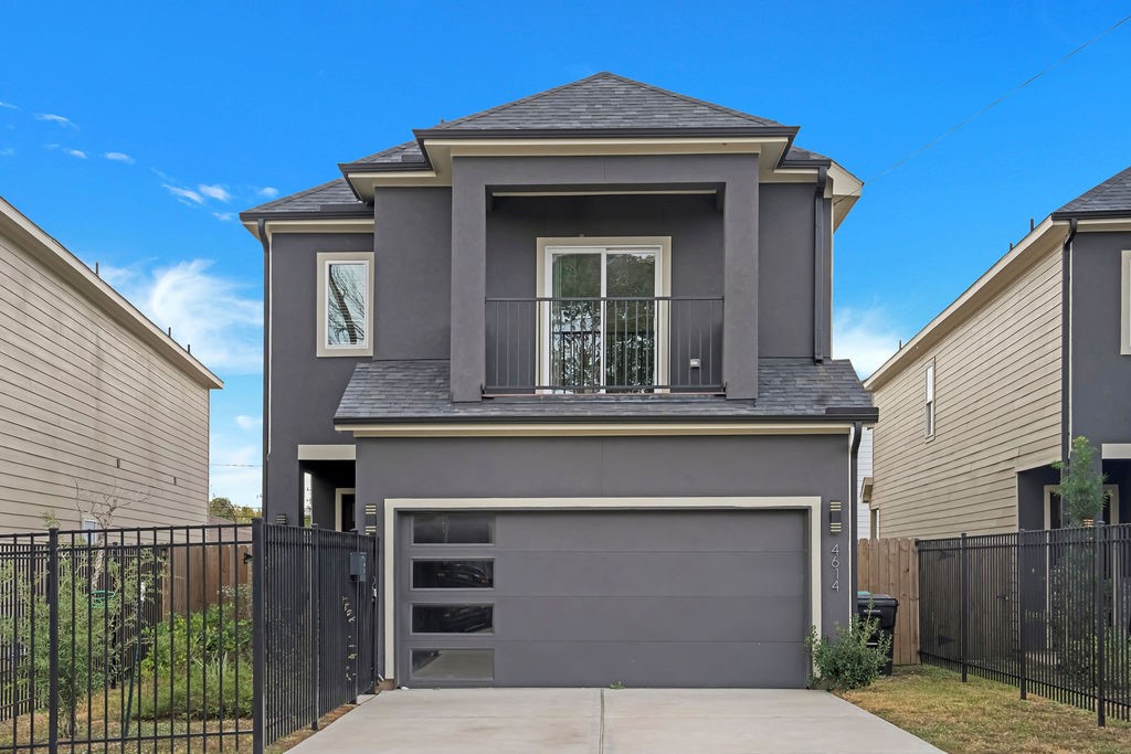 4614 Redbud Street Houston, TX 77051 - Photo 3 of 23 Front view